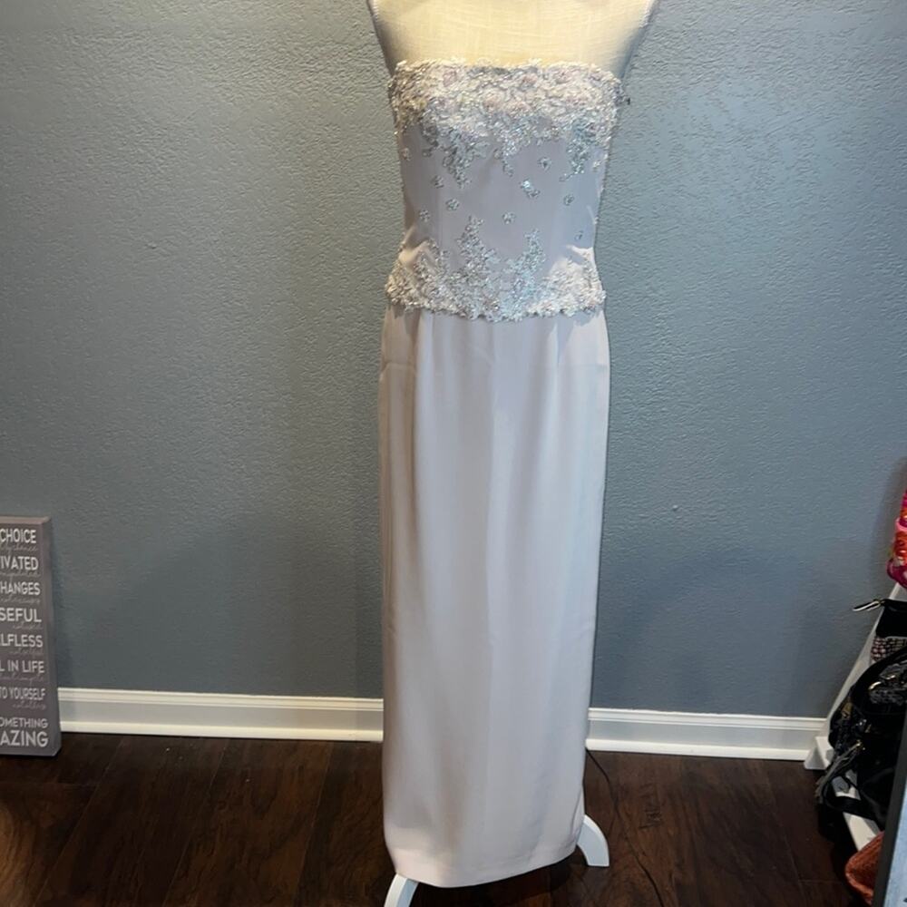 MONTAGE COLLECTION Blush Embroidered Maxi Formal Evening Gown - Size 6